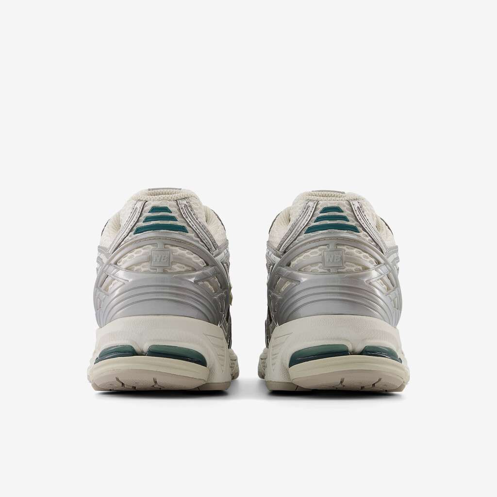 New Balance - M1906 REE (Silver Metallic)