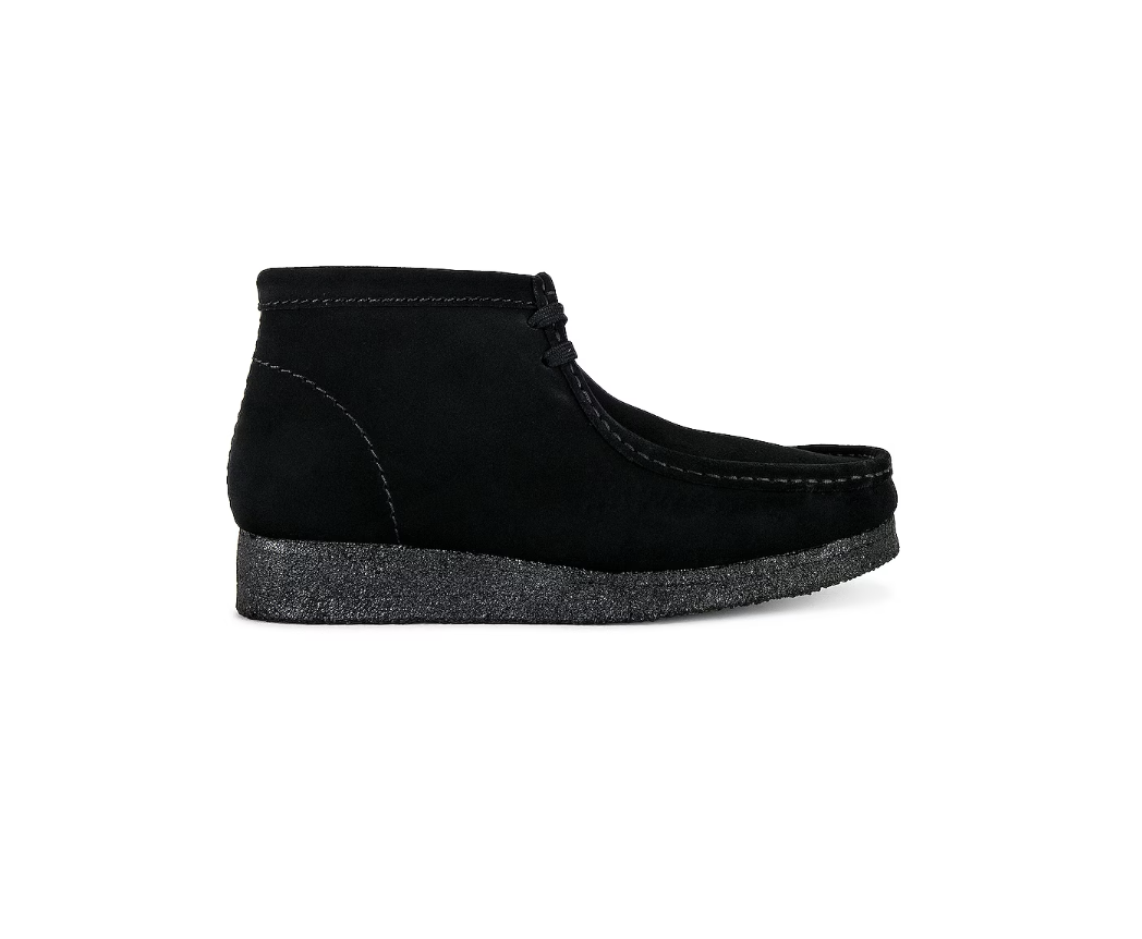 Clarks Wallabee boot (black sde)