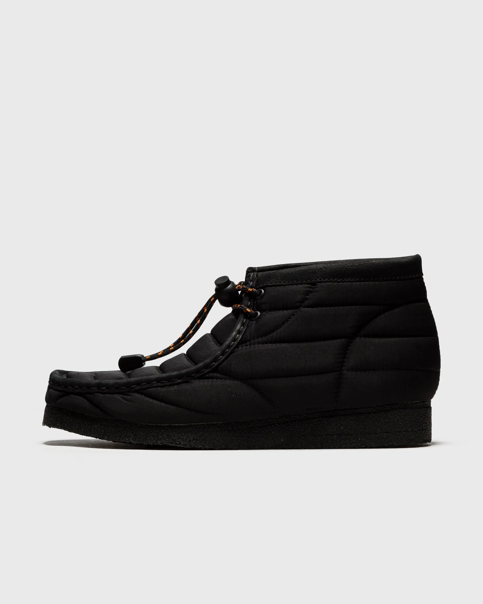 Clarks Wallabee boot black quilted