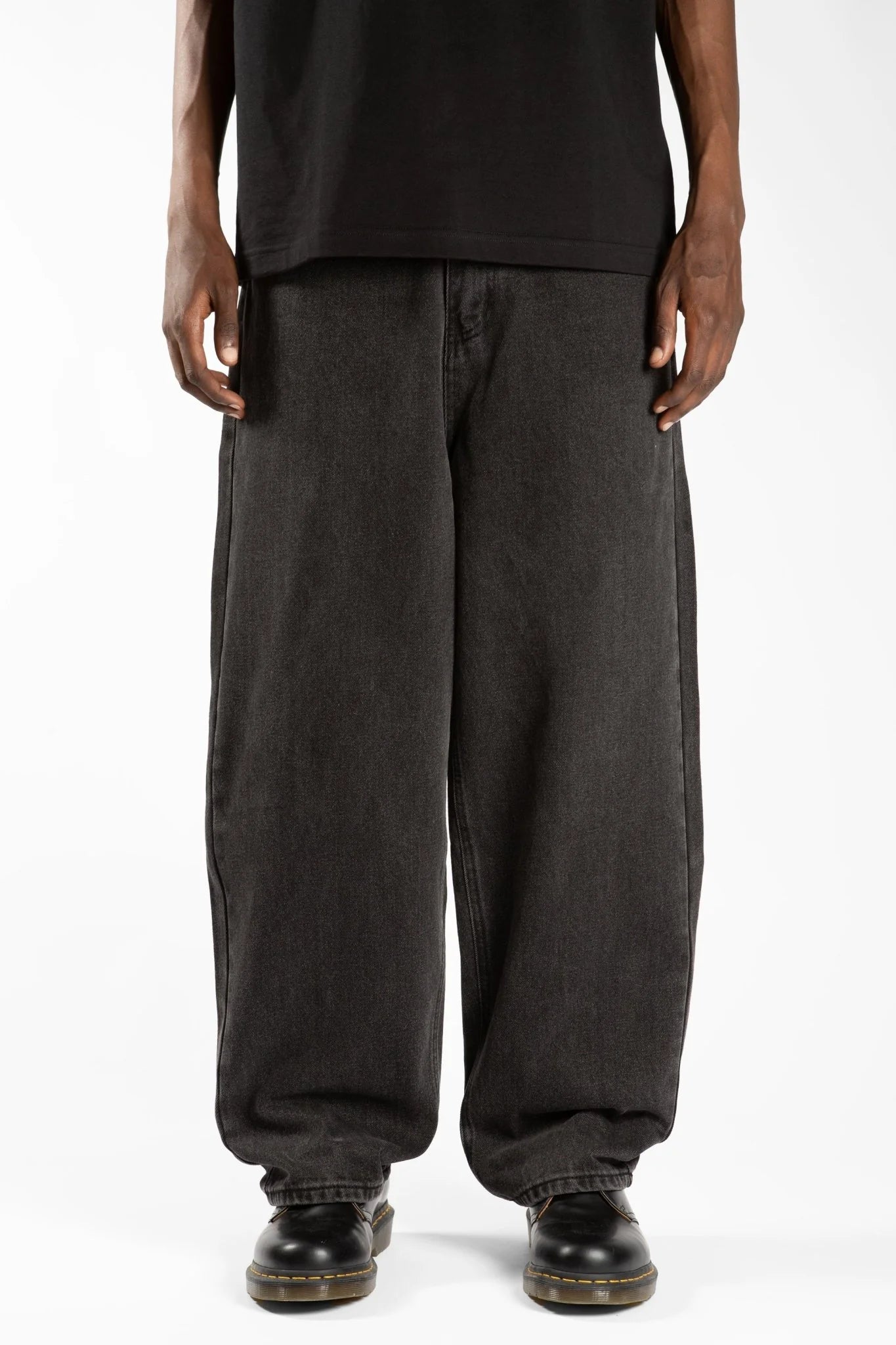 Kingdom Curve Casper Pant (Black)